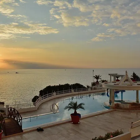 Resort Korumar Deluxe Kusadasi