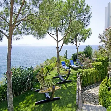 Korumar Deluxe Κουσάντασι