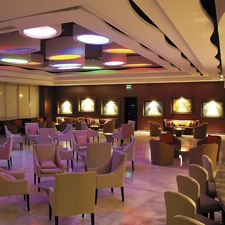 Korumar Deluxe 5* Κουσάντασι