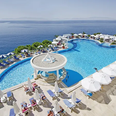 Korumar Deluxe Θέρετρο 5*