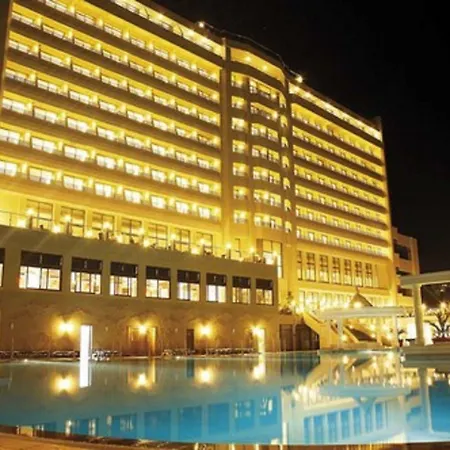 Θέρετρο Korumar Deluxe Κουσάντασι